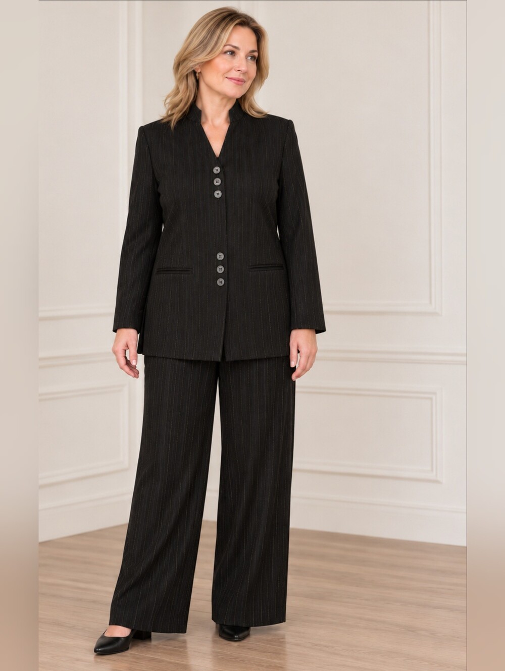 Laura Plus Petites Black Pinstripe Pantsuit Size 14